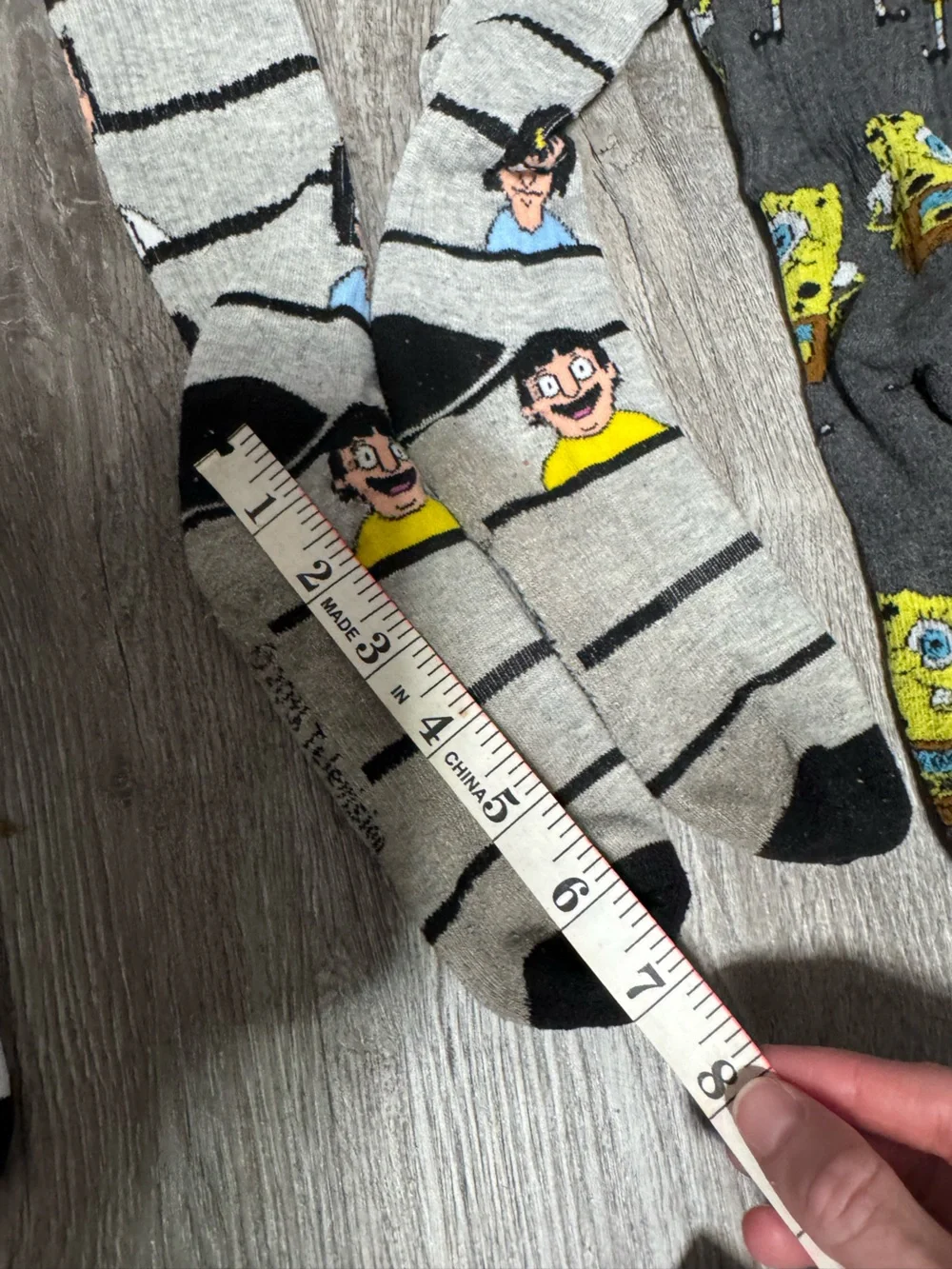 Men’s Novelty Bob's Burgers Crew Socks - Gray Multicolor